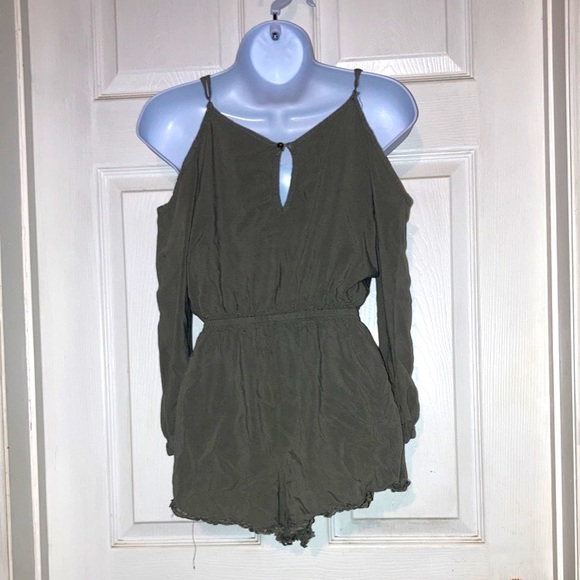 Charlotte Russe olive/sage green romper shorts - Picture 2 of 7